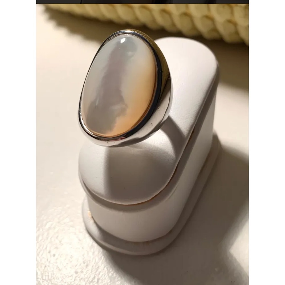 LIA SOPHIA Mother of Pearl Style Ring!!!